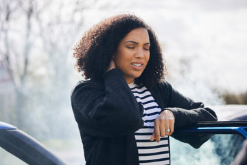 woman-experiencing-whip-lash-in-neck